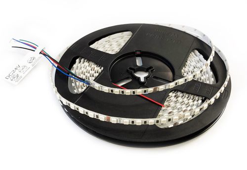 Farebný LED pás, 3838 RGB SMD, 120pcs/m, 7.5W, IP00, 24V, šírka 5mm, (bal. 5m)